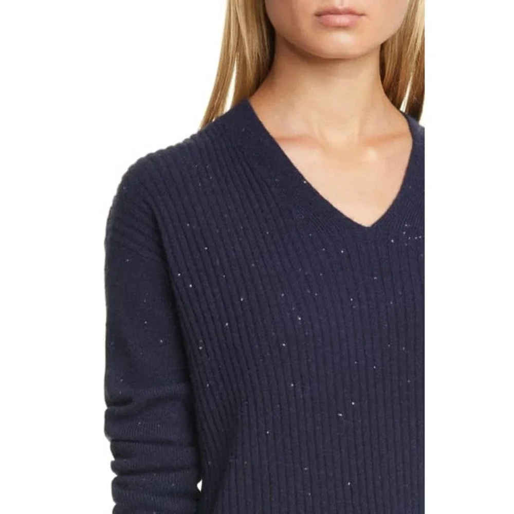 Nordstrom Signature 100% Cashmere V Neck‎ Pullover